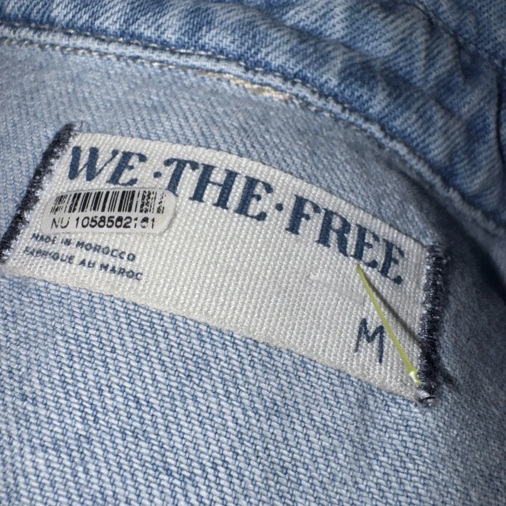 We‎ The Free Jumpsuit Size Medium Blue Denim Coveralls Short Sleeve Pockets